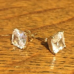 14k yellow gold & CZ stud earrings